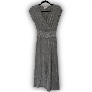 Caution to the wind pinstripe jumpsuit!🌟